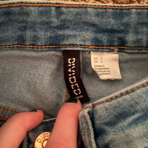 H&M Skinny Jeans - Picture 2 of 2